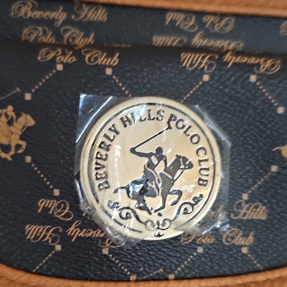 NWoT Beverly Hills Polo Club shoulder bag many compartments zipper closures - Picture 5 of 16